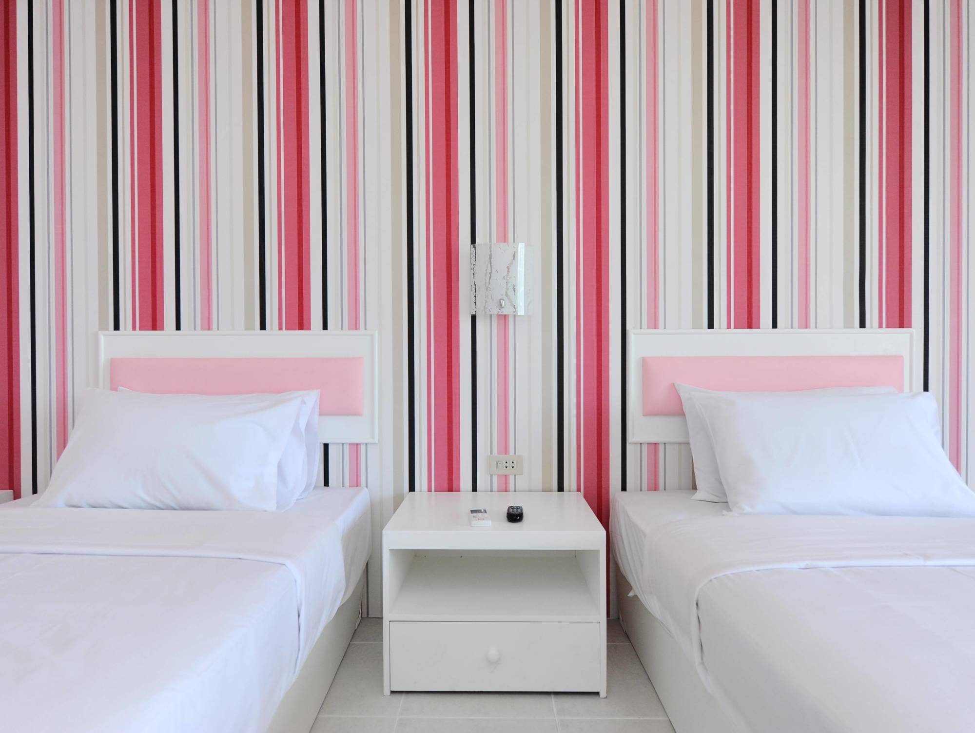 Angket Hip Residence Pattaya Exterior photo