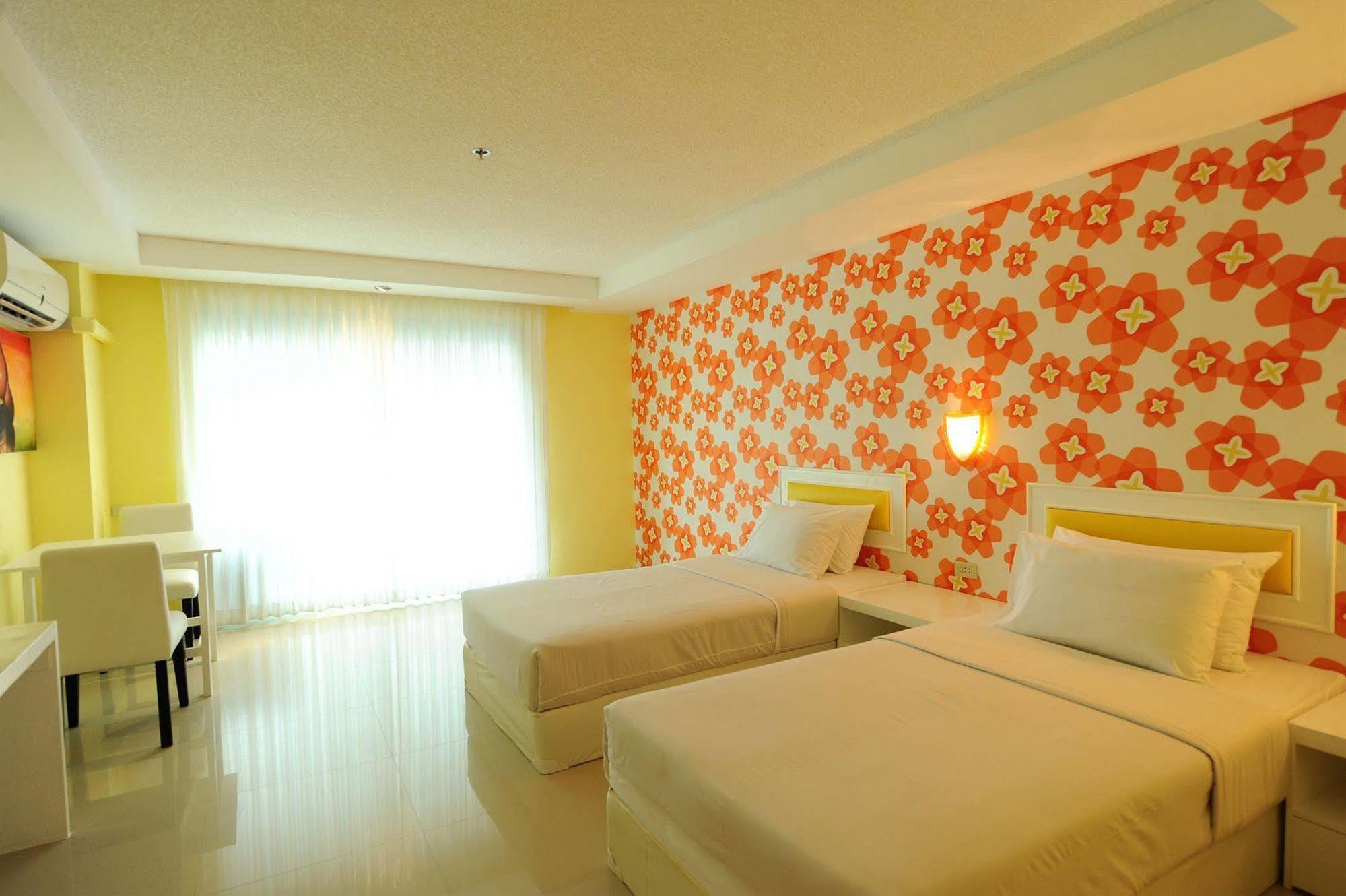 Angket Hip Residence Pattaya Exterior photo