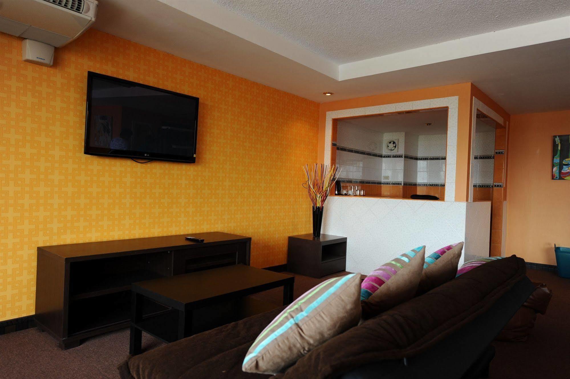 Angket Hip Residence Pattaya Exterior photo